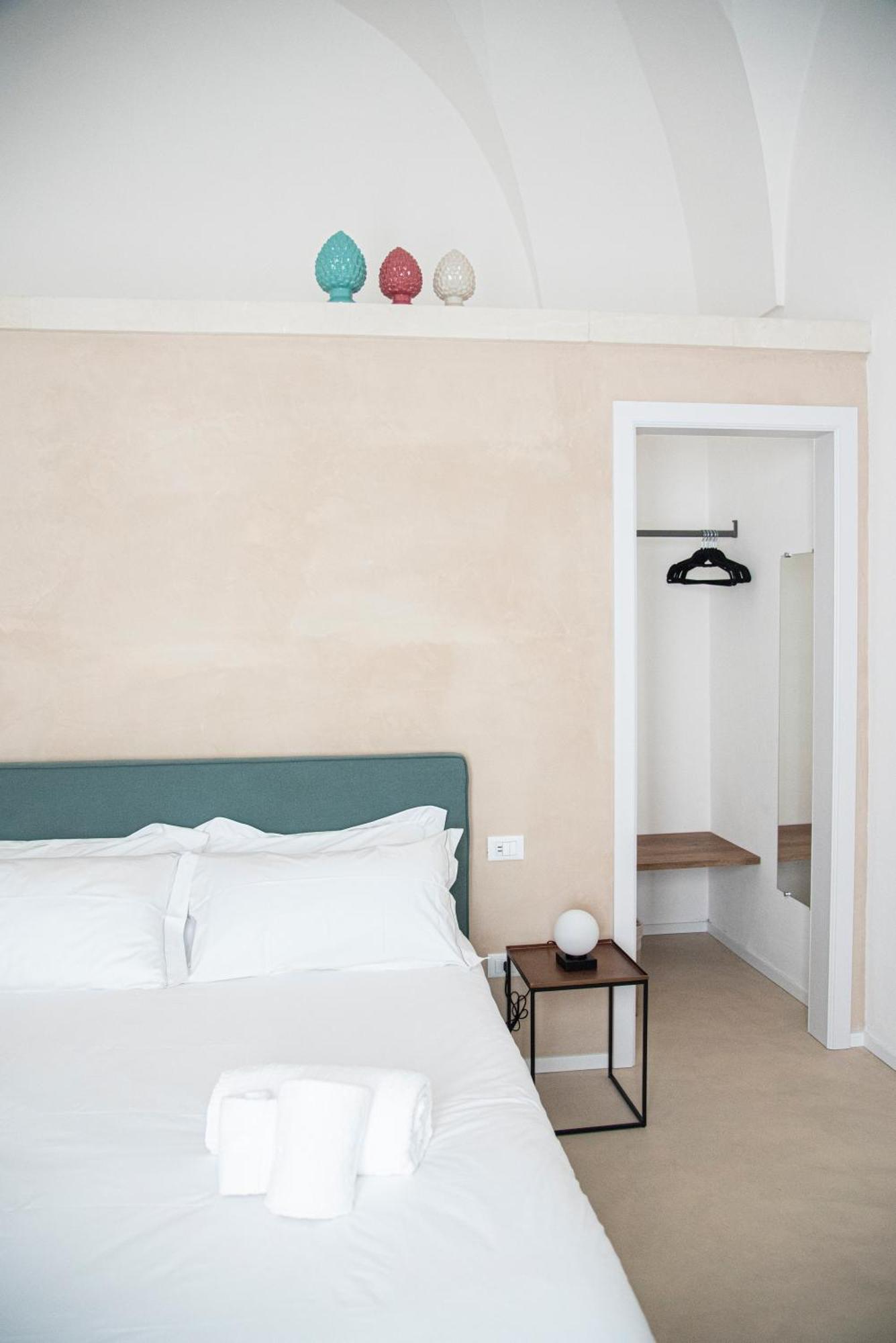 Palazzo Garibaldi - Luxury Suites Galatina Habitación foto